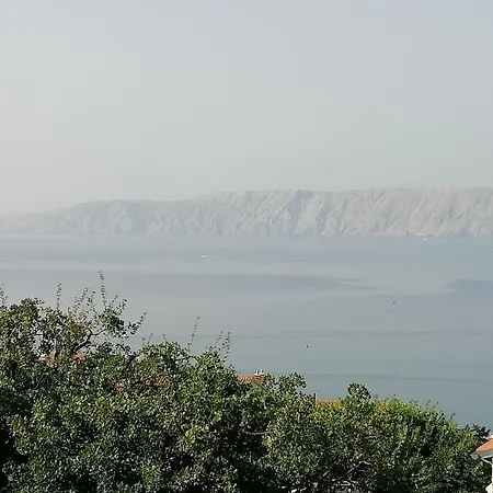 Apartment Island View 1 *